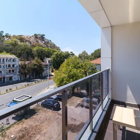 Modern 1-bedroom With Free Parking Φιλιππούπολη