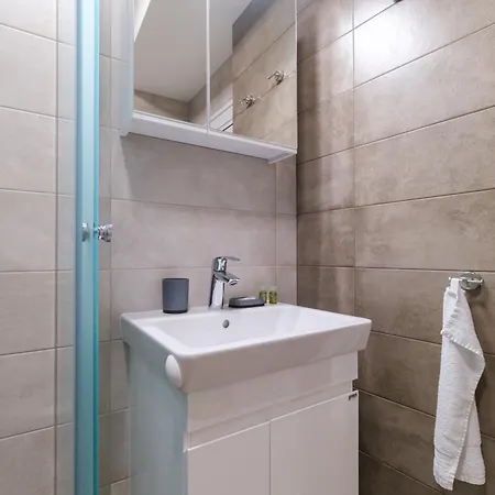 Modern 1-bedroom With Free Parking Φιλιππούπολη