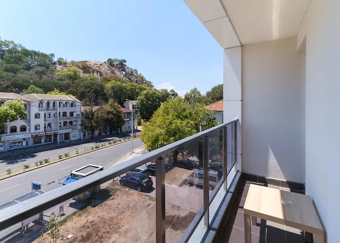 Modern 1-bedroom With Free Parking Filibe