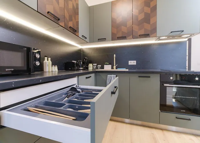 Modern 1-bedroom With Free Parking Daire *